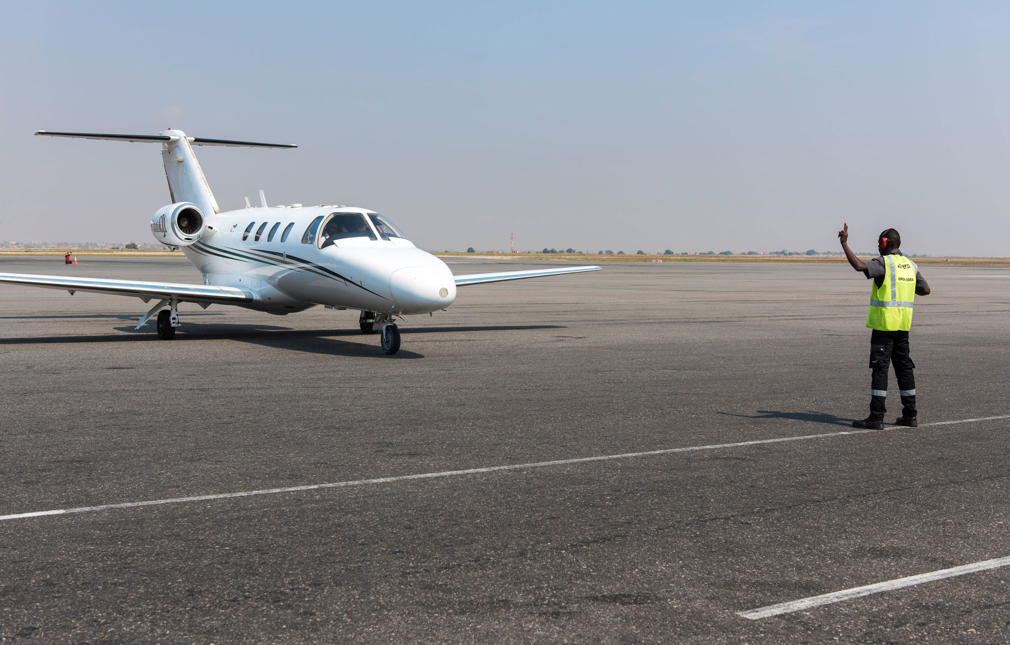 Flight Support and Ground Handling Services in Angola New Rayde